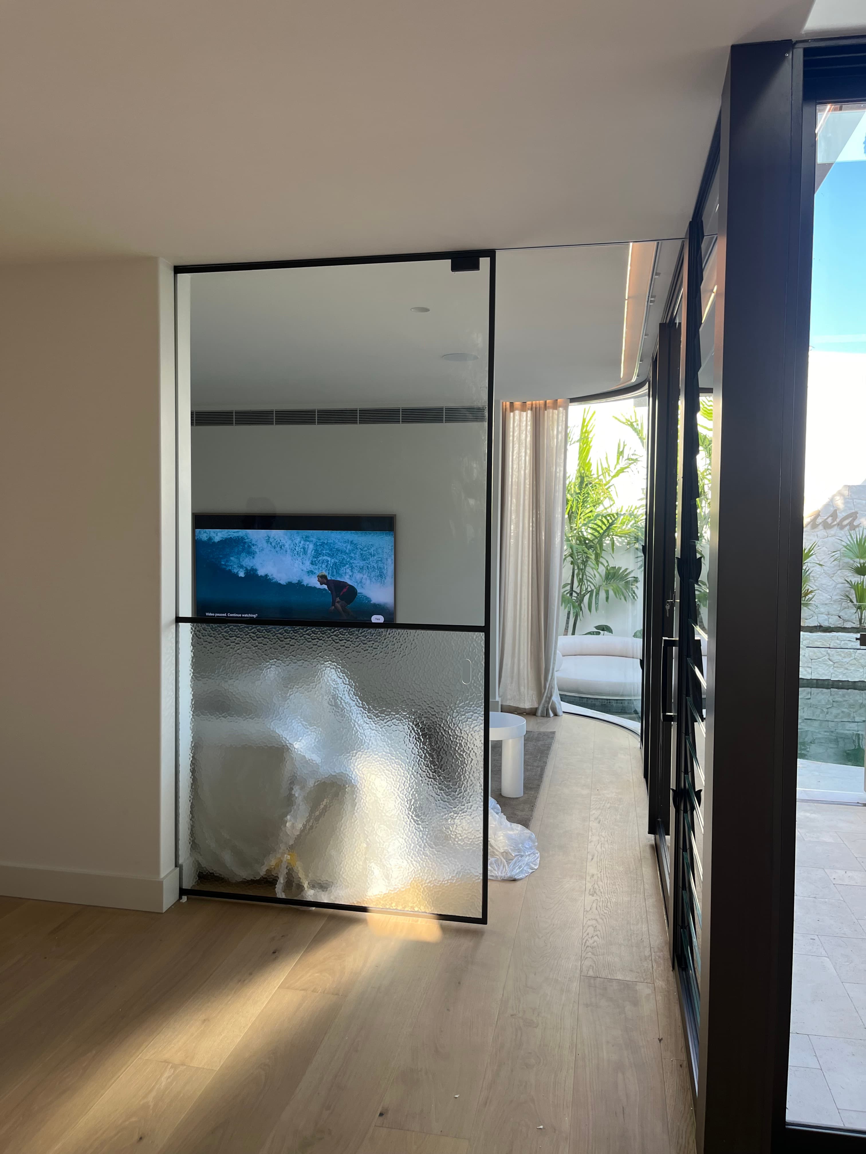 Scrolling gallery 1